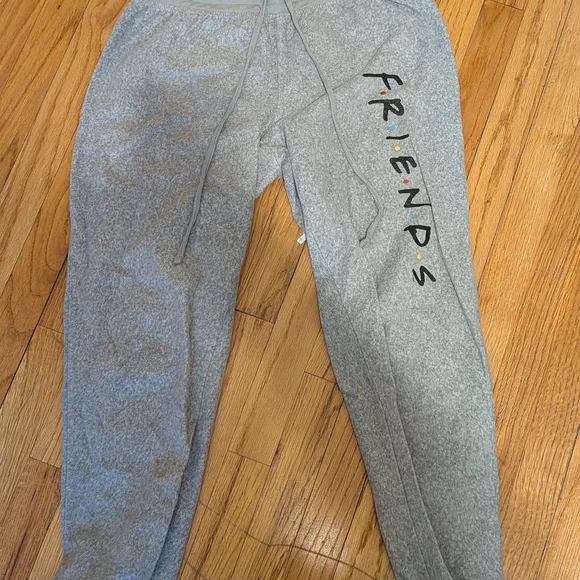 Gray FRIENDS Women's Matching Set - Picture 4 of 6